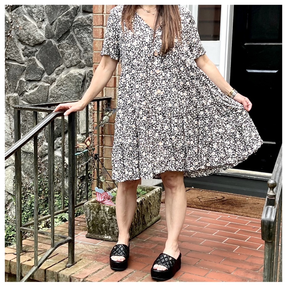 45 V-Neck Floral Short Sleeve Tiered Mini Dress